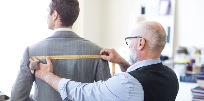 Measuring the fit of a suit along the wearers back