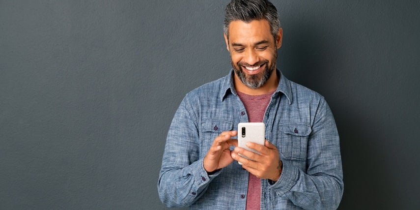 Shopper browsing through a Twitter feed of products customized in a Salesforce product configurator