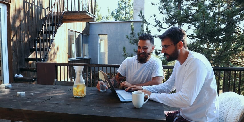 Two shoppers using SAP product configuration to choose add-ons for their patio