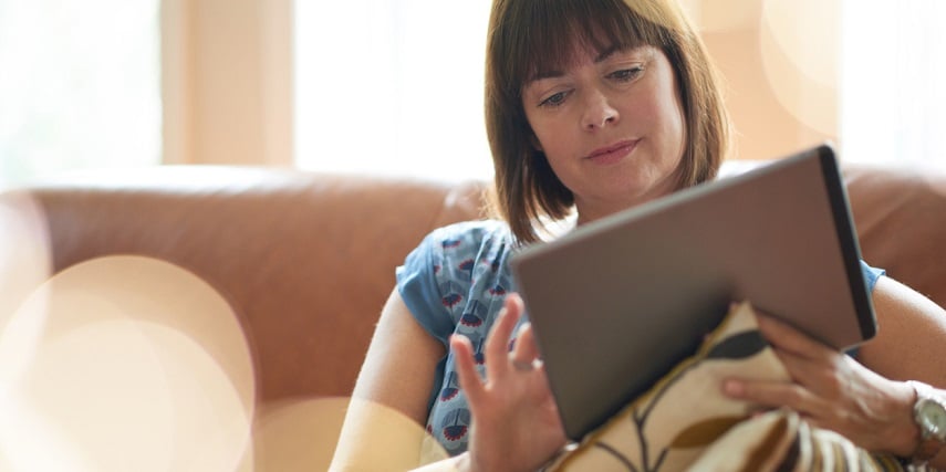 Woman looking at Pins made in a Magento product configurator