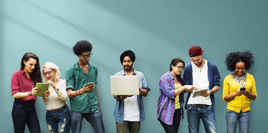 Group of people seeing a Shopify product customizer through social media