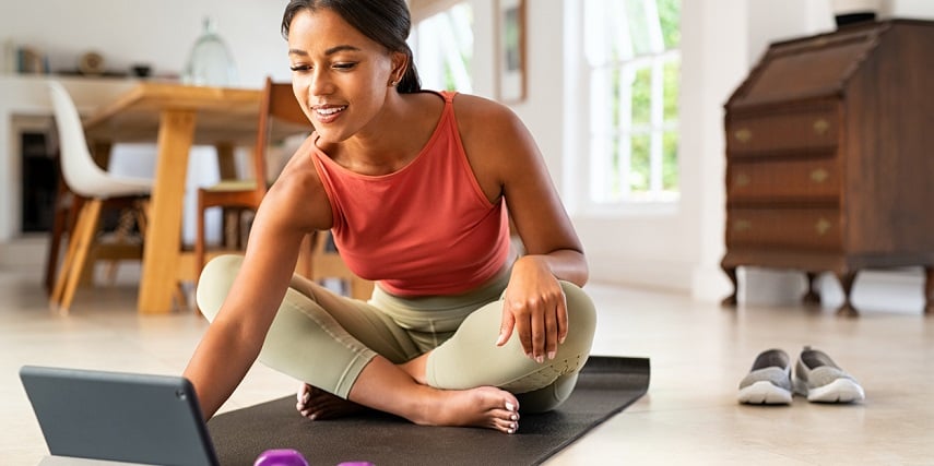 Shopper looking for products through a visual configurator for her New Year's resolution